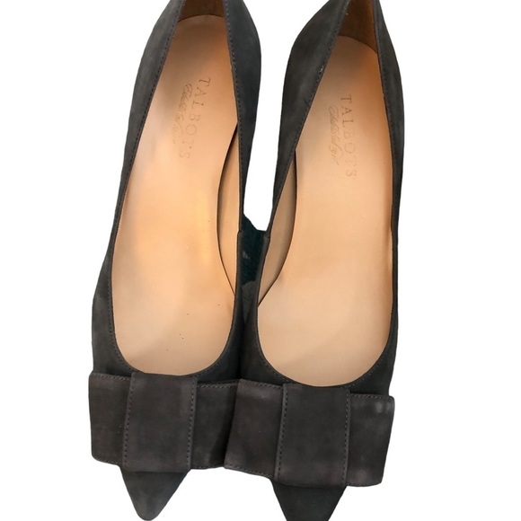 Talbots Suede Leather Pumps Sz. 7.5B Bow Toe Gray Pointy Toe Low Kitten Heel - Picture 4 of 8